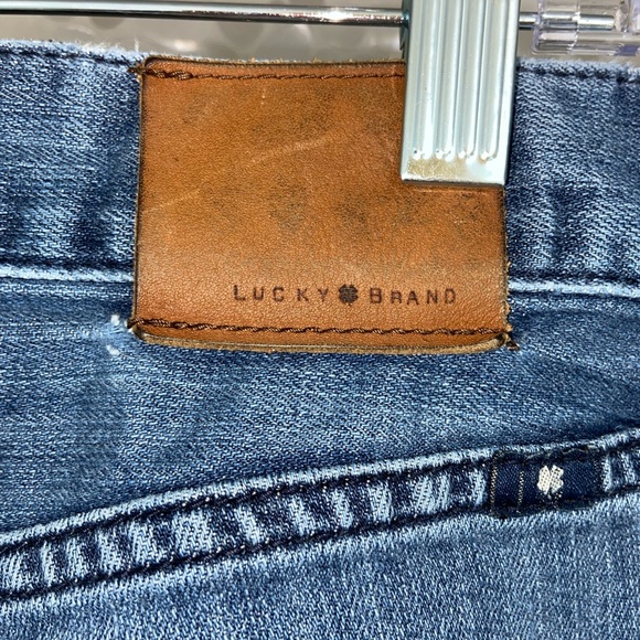 Lucky Brand 221 Original Straight Jeans - Picture 4 of 7